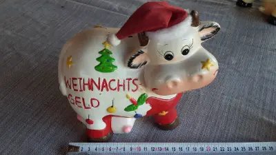 Verschiedene Spardosen in Kuhform – originelle Deko & Geschenkidee